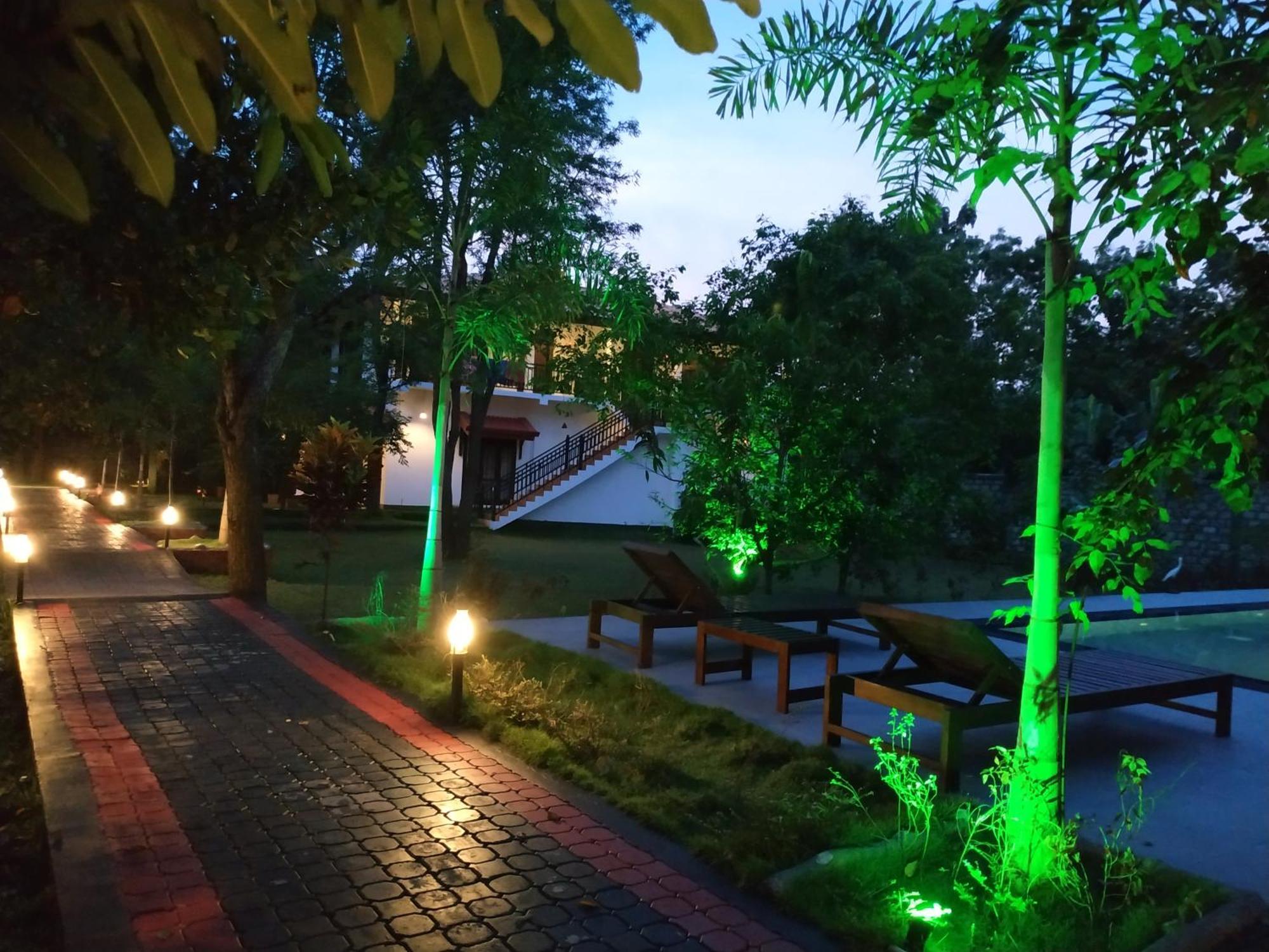 Sigiriya Cashew Palace Resort Daganapothaha Eksteriør bilde